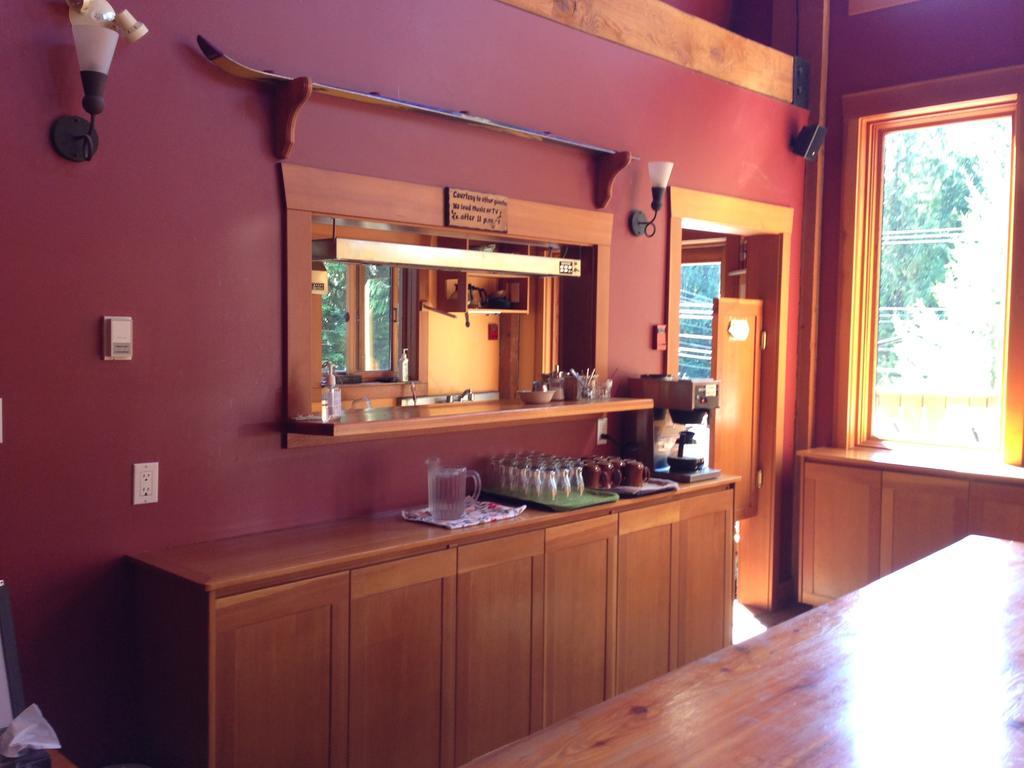 Alpine Lodge Whistler Dış mekan fotoğraf
