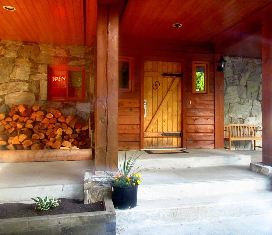 Alpine Lodge Whistler Dış mekan fotoğraf